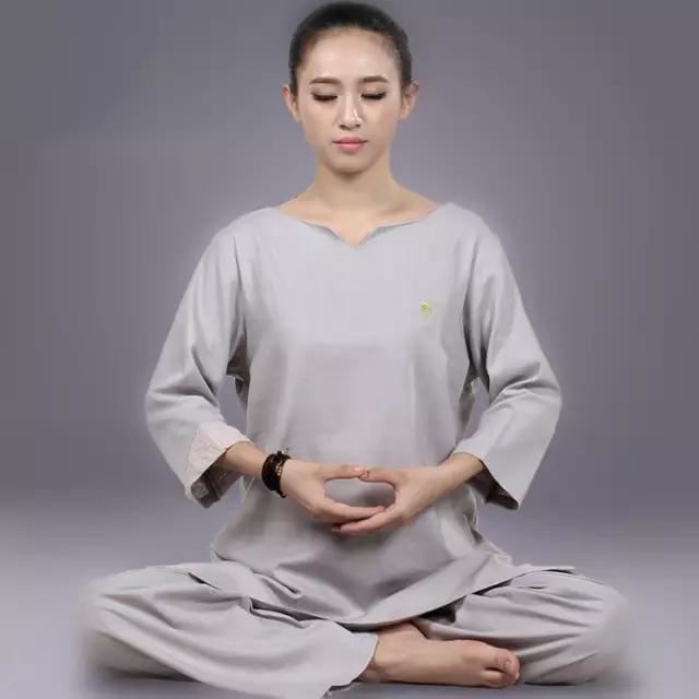 雙腿盤坐竟有如此驚人好處，60歲練起都不晚！