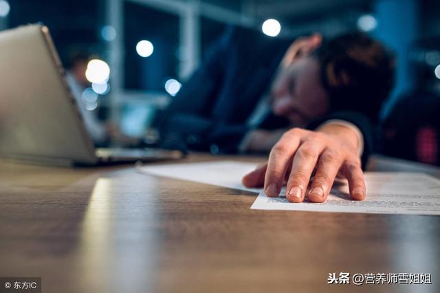 不想心臟「早衰」，堅持「三多三少」，常按四處，強心更健康！