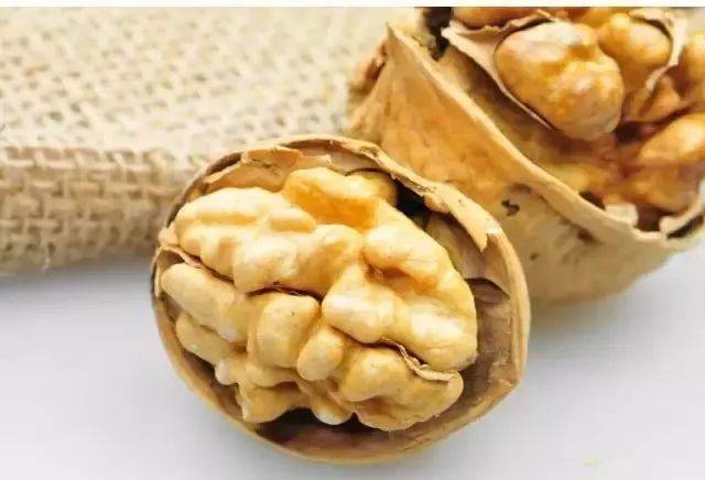 提醒 | 10大堅果食用禁忌：為了健康，請花兩分鐘看完！