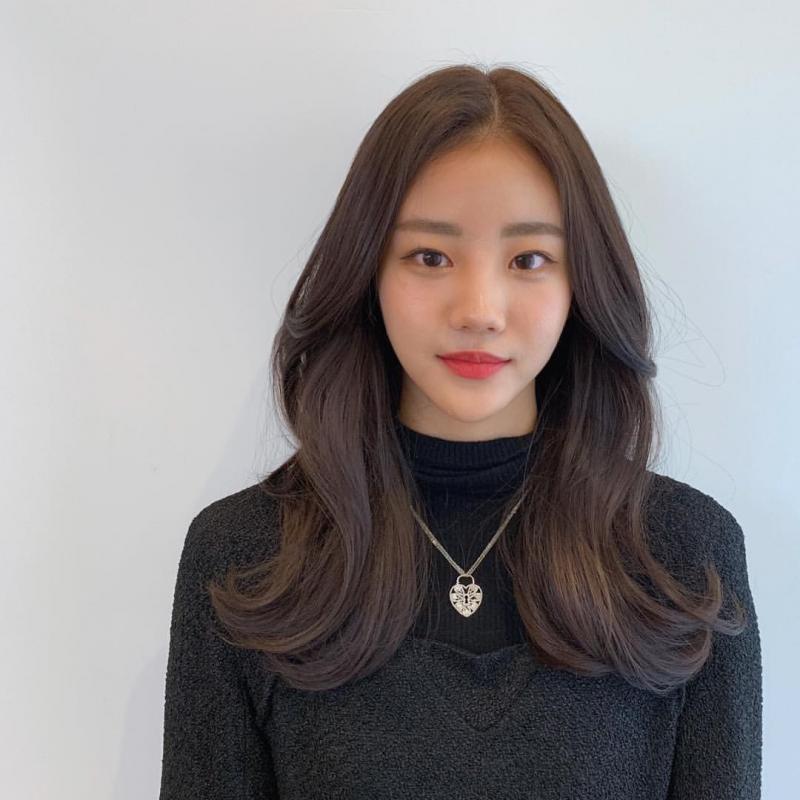 【髮型美甲】2019最新韓式「氣墊燙」！難怪韓妞每個都看起來臉超小、發量超多！