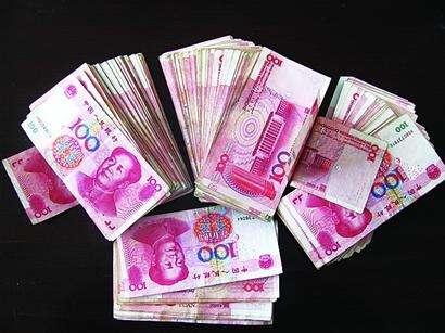 媽媽躥搓我偷老公的存摺給弟弟買房，我拒絕後竟以死相逼