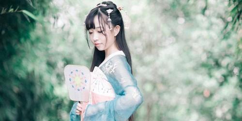 回婆家吃飯，發現碗里有蟲子，偷偷和婆婆換了碗，吃一口紅了眼