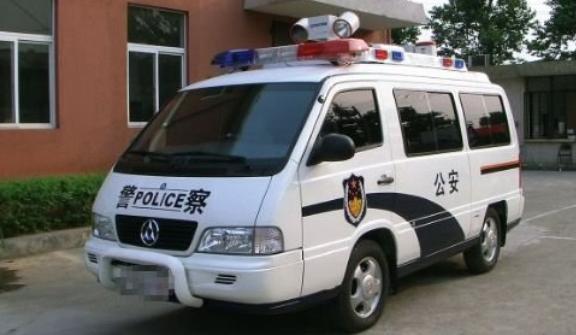 在婆家吃飯時來姨媽，婆婆偷著笑，上完廁所後，俺報了警