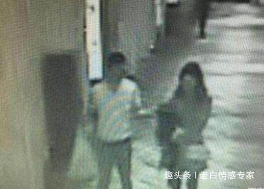 男子照顧植物人妻子八年，晚上監控拍下的那幕，讓人無法接受