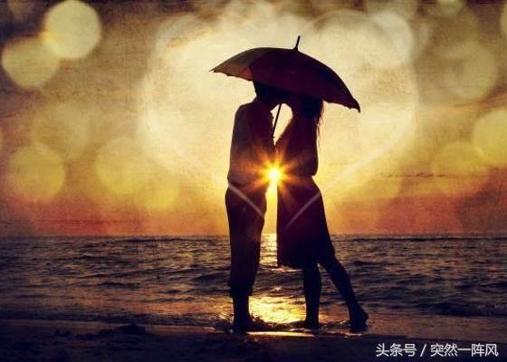 離開富有的前夫選擇嫁給農民工，五年後再相見，前夫當場一臉驚訝