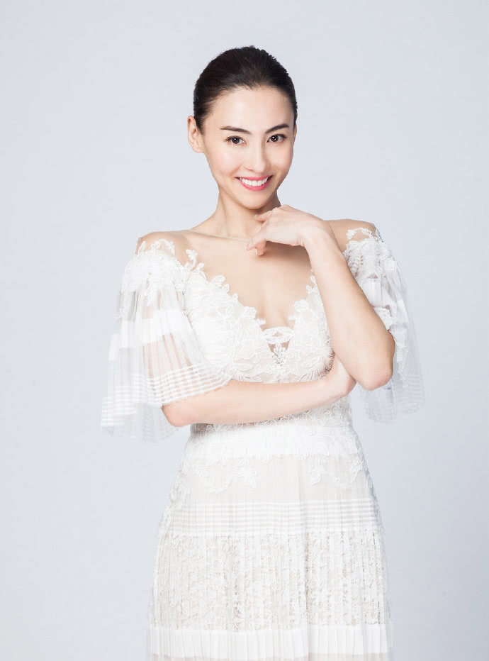 資深娛記曝張柏芝秘密生子內幕，涉及300萬產後露面權