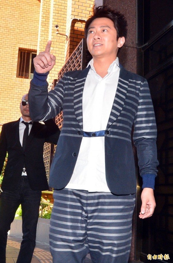 不再心軟！孫耀威「豪宅東西常失蹤」決定報警　忍了多年「竟然逮到她」不捨喊：看她哭我也難受 