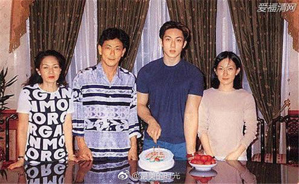 一生只愛一個人！吳尊父子都與初戀結婚　淚揭「媽離去16年心聲」四處求醫：聽天由命 