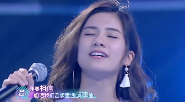 《嗨！唱起來》蕭敬騰X晨悠重新詮釋《童話》優美和聲感動全場觀眾！網民歡呼：「台灣之光！！」