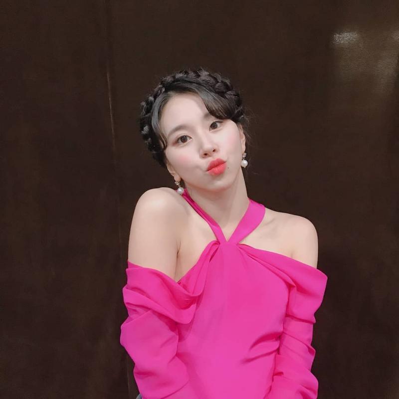 [TWICE][分享]181215 「欲戴皇冠必承其重」會變得越來越好的兔瓦斯的！