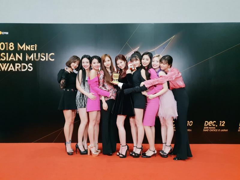 [TWICE][分享]181215 「欲戴皇冠必承其重」會變得越來越好的兔瓦斯的！