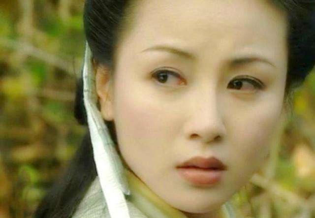 16歲昔日玉女當紅時拍片，如今48歲頑疾纏身無人娶！ 