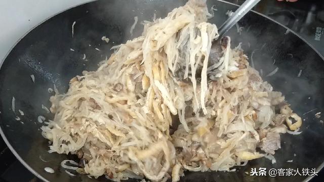 冬至，客家人愛給家人做這一個美食，鮮香軟糯，一次吃5個都不夠
