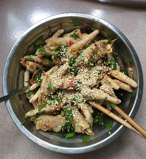 舌尖上美味超級好吃的酸辣鳳爪！詳細教你抖音「網紅」酸辣鳳爪