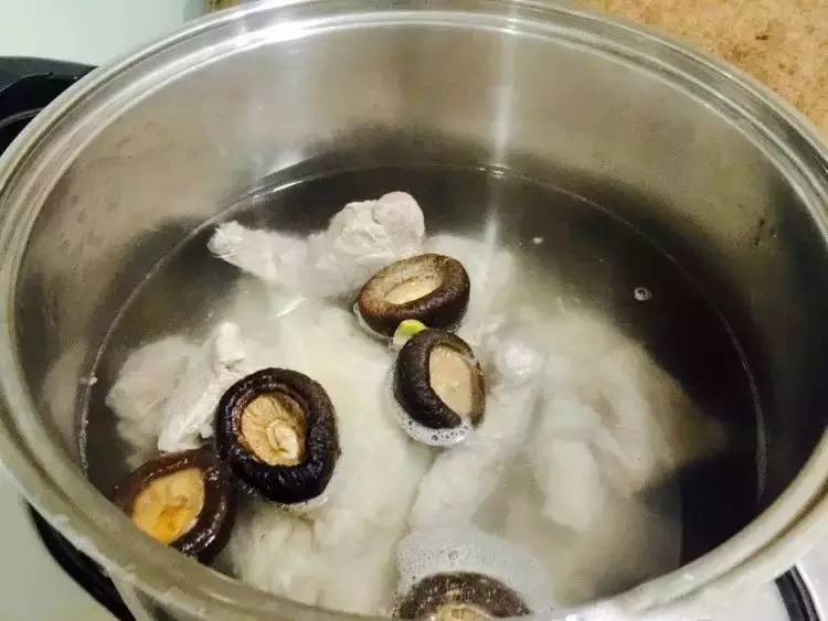 如何把玉米煮的又香又甜？吃剩的玉米要怎樣煮？來教你幾款玉米做法！！