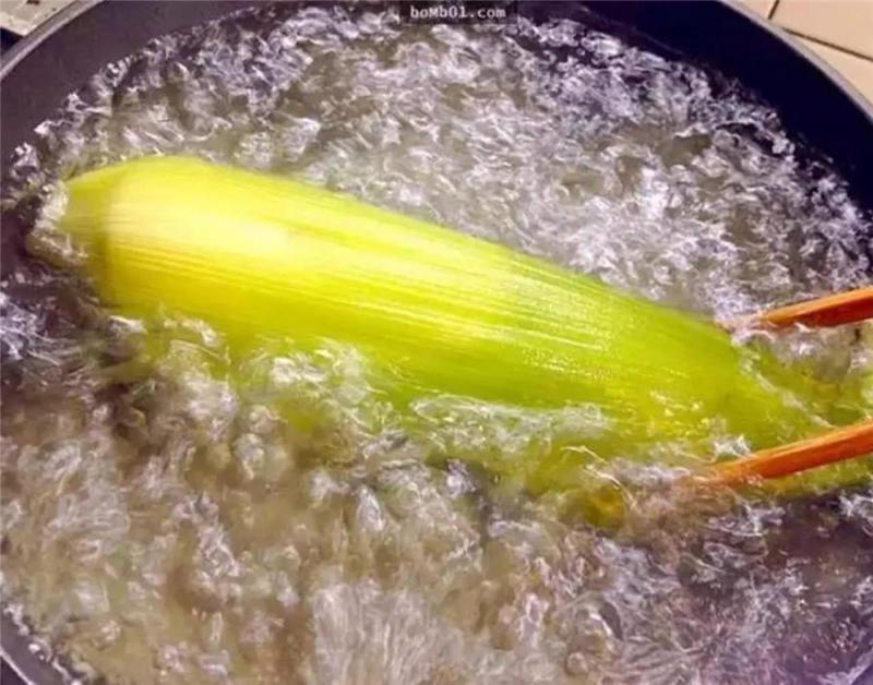 如何把玉米煮的又香又甜？吃剩的玉米要怎樣煮？來教你幾款玉米做法！！