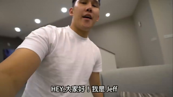 超壞!趁女友熟睡直接剪掉她的10年長髮，清醒後心情超崩潰!男友卻用一招讓她馬上消氣~