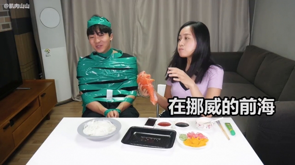 姊姊的復仇又來啦!假藉遊戲的名義把弟弟綁起來，接下來他的下場是如何，讓我們看下去吧~~~