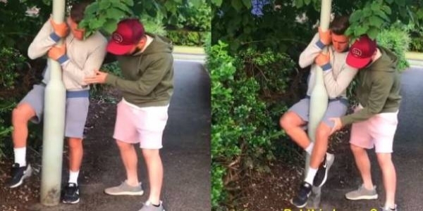 電線桿自鎖術有夠狂！路人和「電線桿」連在一起，哭著求救．．．網友：這弄不好腳會斷吧？