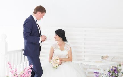 結婚三年，妻子沒懷孕，丈夫離婚娶了他人，一年後見面男子後悔了