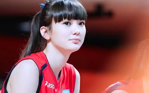 排球美少女「奇蹟天使變網紅臉」 詭異厚唇讓粉絲：還我清純妹子 
