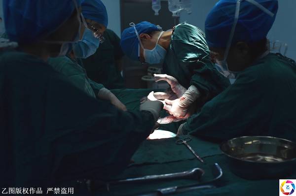 29歲婷婷，年輕媽媽生下寶寶再也沒睜開眼睛，家人含淚捐器官，讓5人獲新生 