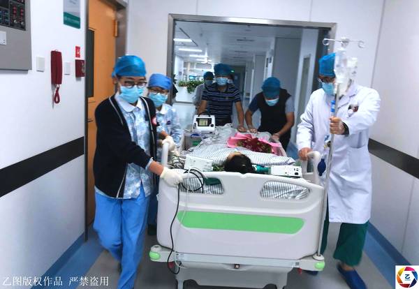 29歲婷婷，年輕媽媽生下寶寶再也沒睜開眼睛，家人含淚捐器官，讓5人獲新生 