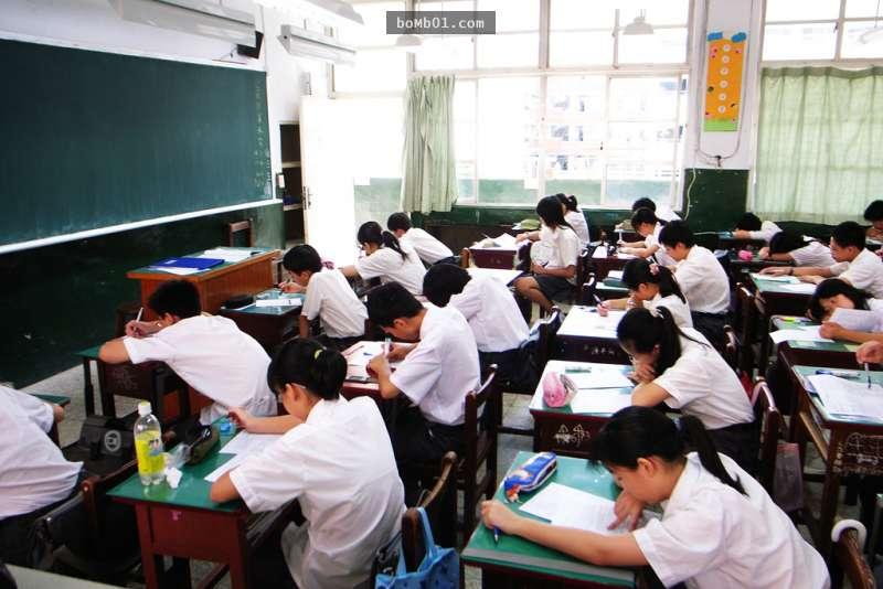 台灣議員PO出一張聯絡簿照片時沒人覺得有異，但是仔細再看才驚覺「現在的國中教育有多變態」！ 