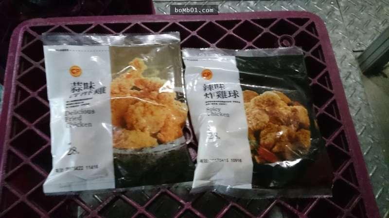 醉客凌晨誤闖小7點「雙層牛肉堡、薯條可樂加大」，店員超神的反應讓大家都跪了啊！ 
