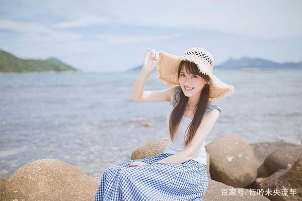 母親去世16年，父親每月進城一次，兒子偷偷跟去，才知父親在騙他