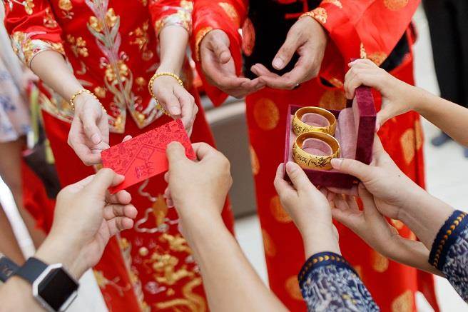 婚宴包紅包驚傳「要課贈與稅」？政府證實「超過這個金額」就要繳稅...網友嚇傻：不能參加太多場！