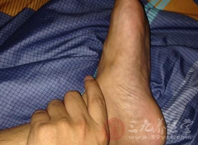你的身體足夠健康嗎？看腳竟能判斷出你的身體好不好，趕緊對照看看吧！