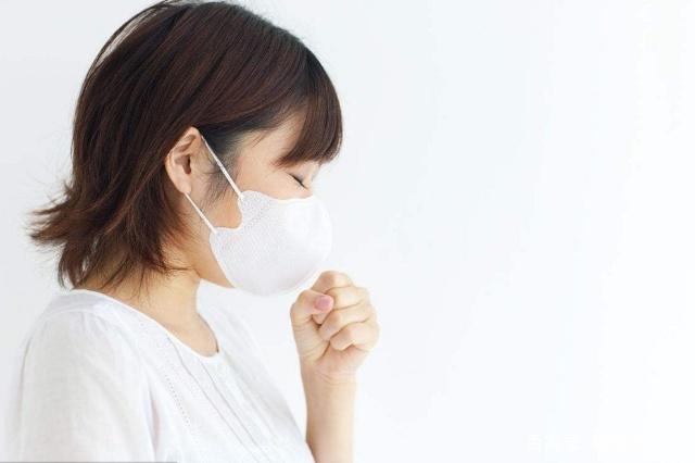 新買的衣服要不要先洗了再穿？聽服裝老闆說完，才知我錯了幾十年