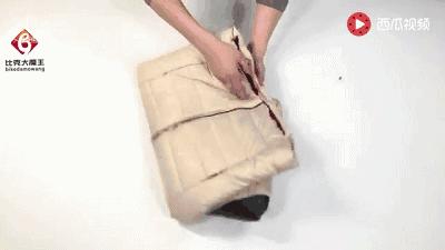 舊枕頭套「剪一個小洞」幫你省下好多錢！成品放進衣櫃後...網友驚呼：功能超強大！ 