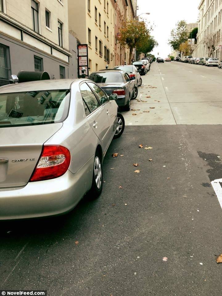 為甚麼車子停斜坡車輪胎要打歪？96%的人都答錯了！沒想到這樣做是為了 …