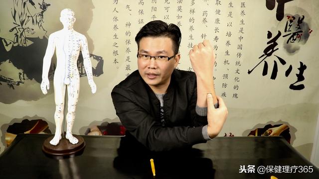 便秘引起：渾身沉重，皮膚長痘，口臭，1個穴位幫您清理體內垃圾