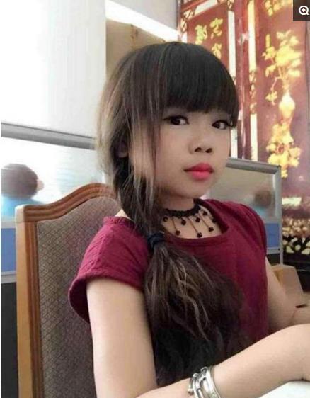 這對「小學生情侶」走進來說要登記結婚,戶政人員看傻趕走他們「但再仔細一看」立刻笑著批準!