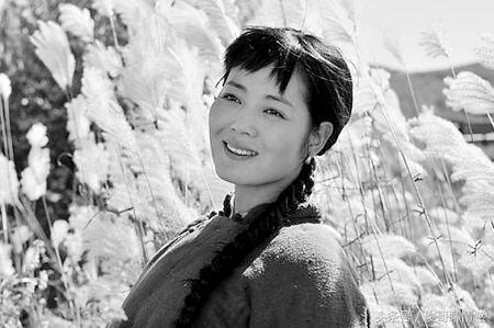媳婦懷孕回娘家，接到丈母娘的電話，我當著母親的面掀翻了桌子