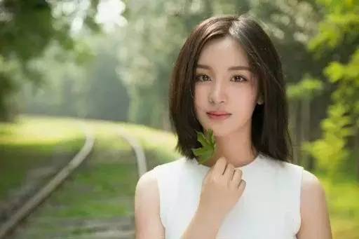 女人四十，有男人喜歡怎麼辦....（女人們都看看）