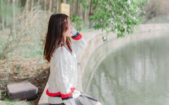 丈夫離婚，情人穿著名牌上門挑釁，進了前妻臥室，如遭雷擊