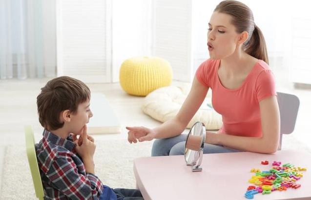 孩子唱反調，其實是想要「父母多陪他」