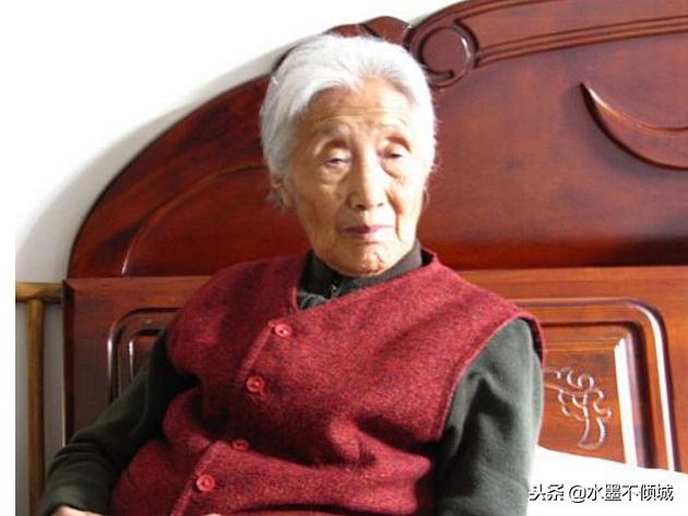 妹妹病逝，哥哥要求妹夫依然輪班照顧自己母親，妹夫：你做夢呢？