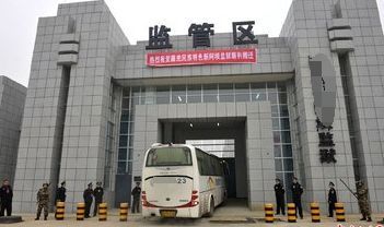 新婚第三天老公被警察帶走，俺生下孩子，三年後老公出獄後俺蒙了