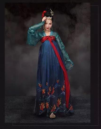 習慣了寂寞，只是不想說
