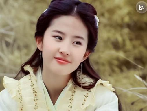 隱瞞15年，劉亦菲曝出愛的人是他！網友：人家已經娶妻生子了！