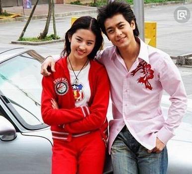 隱瞞15年，劉亦菲曝出愛的人是他！網友：人家已經娶妻生子了！