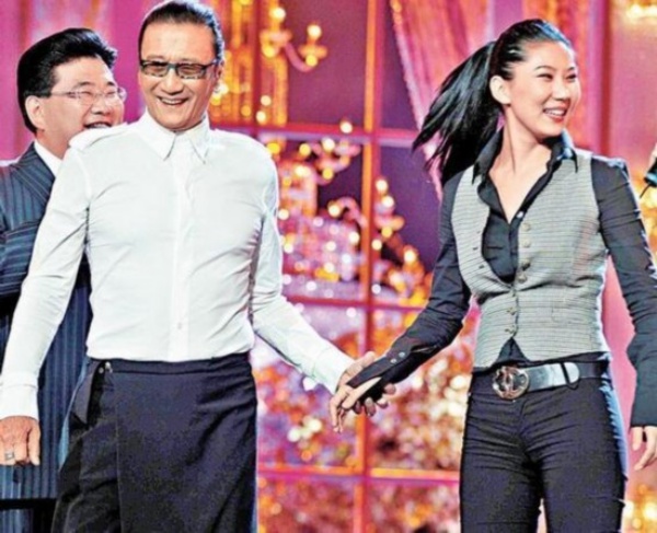 忘年戀不死!謝賢與小49歲女友Coco世紀爺孫戀復合  