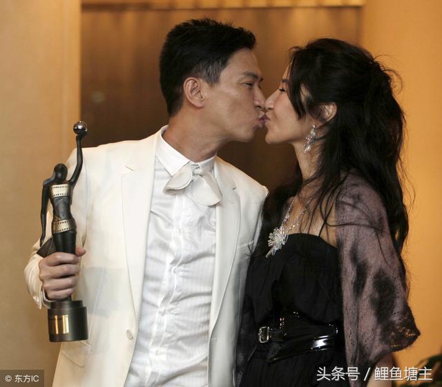 她是第一個視後，54歲仍被影帝老公寵成公主 