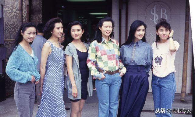 TVB經典劇《大時代》六美，26年後有人香消玉殞，有人依然如少女 主演大合照，堪稱經典 