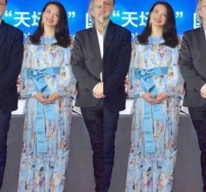 當51歲周海媚撞衫42歲舒淇，女神和婦女的差距果然很大！